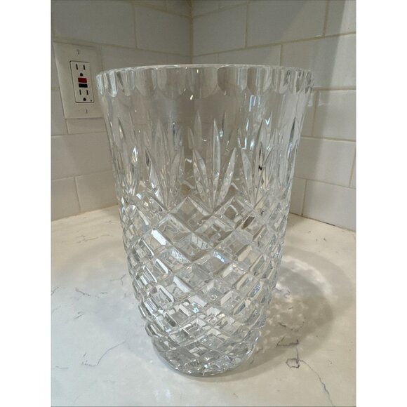 Crystal Clear Industries Stunning Cut Crystal 9” Tall Vase - Picture 1 of 6